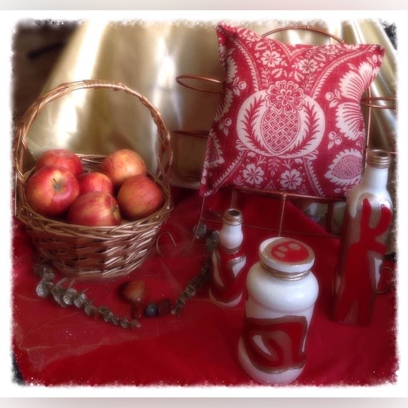 Hand Crafted Ancient Mysteries Gypsy Bottles&BakedApple Pillow Set - Picture 6 of 11